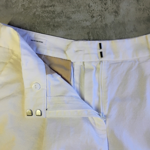 LOFT Peyton Trouser Shorts Womens 4 White Pleated 7" Inseam Mature Sophisticated - Picture 6 of 16